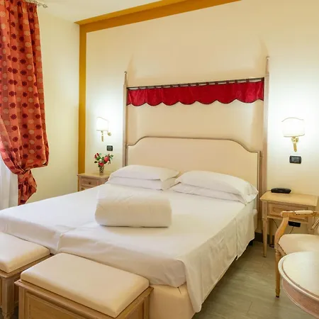 Manzoni Wellness&spa 호텔 몬테카티니테르메