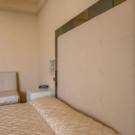 호텔 Manzoni Wellness&spa 4*